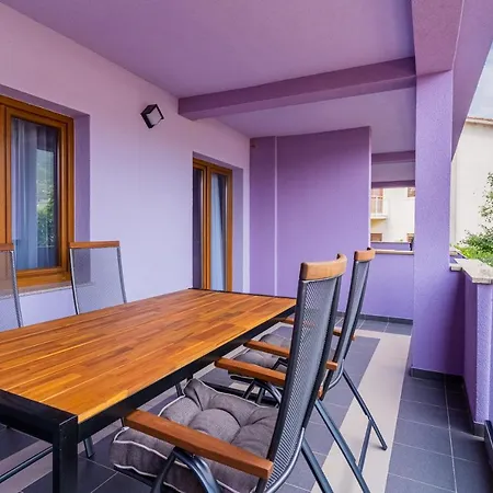 Lavanda 3* Cres