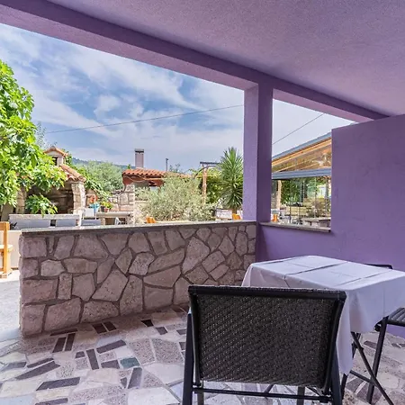 Lavanda 3* Cres