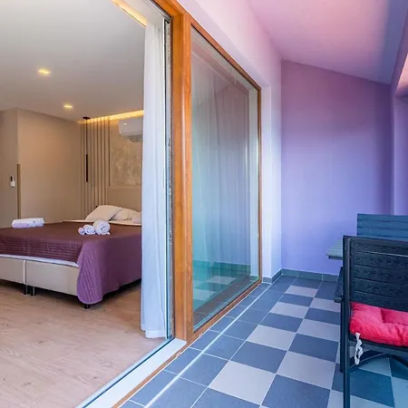 Lavanda Cres