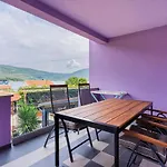Lavanda 3*