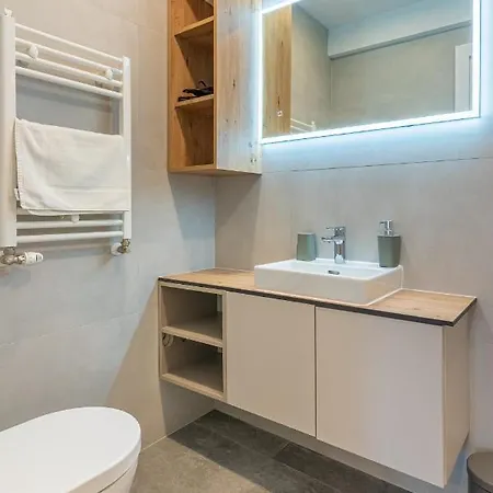 Lavanda 3* Cres