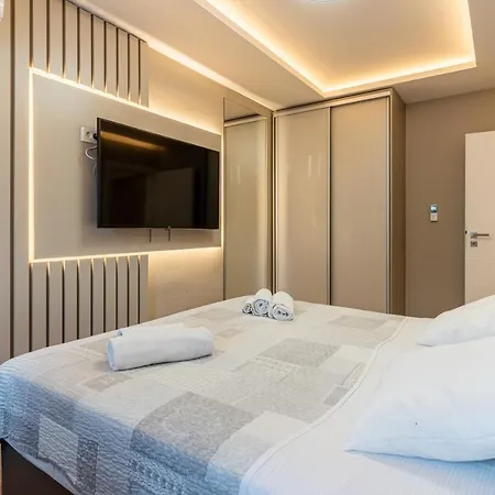 Lavanda Cres