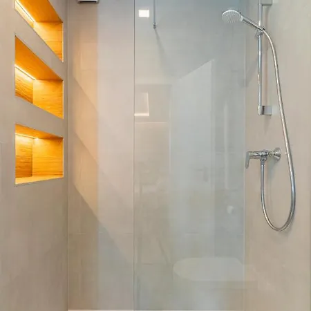 Lavanda 3* Cres